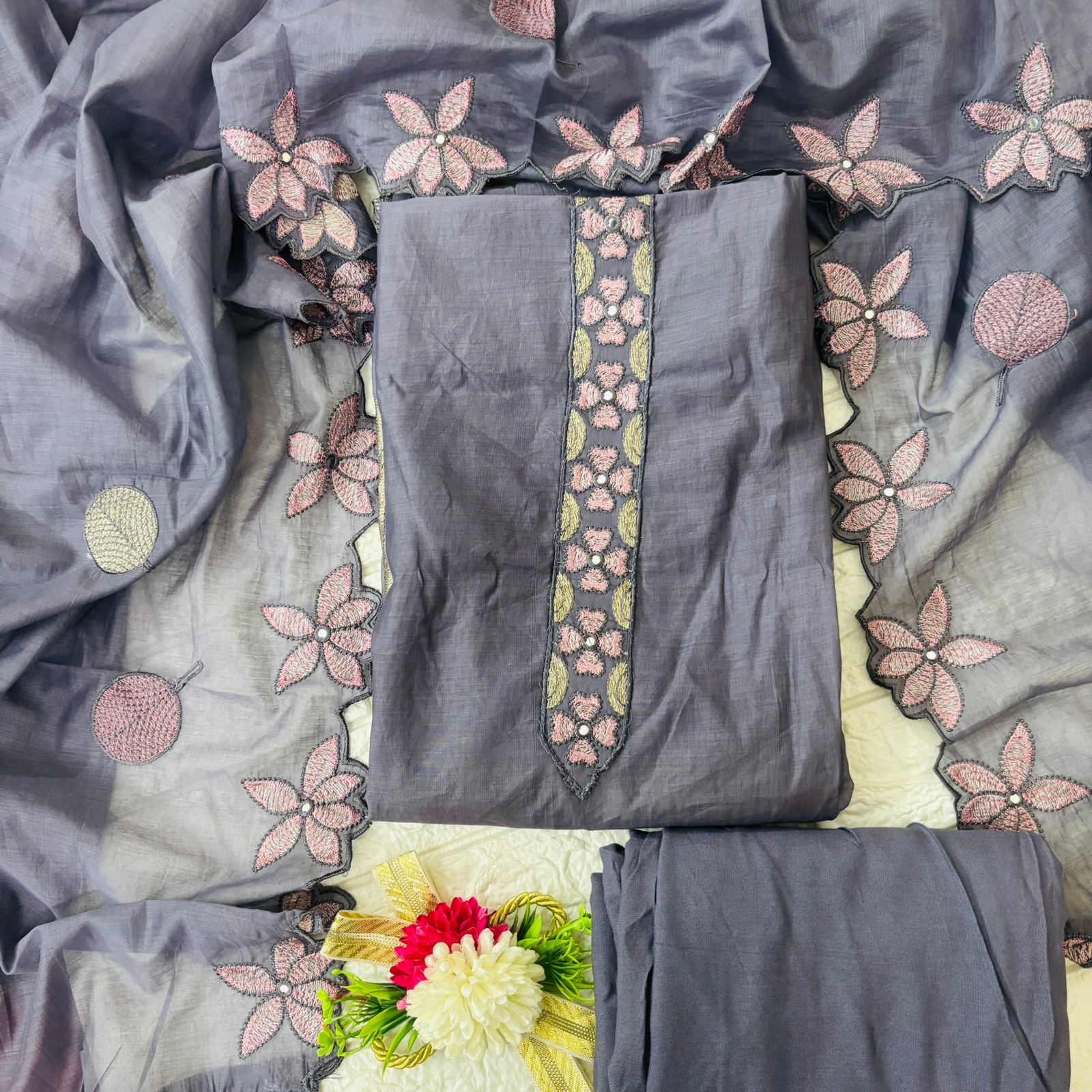 Embroidered Mul Chanderi Suit Set with Artistic Floral Design - Image 2