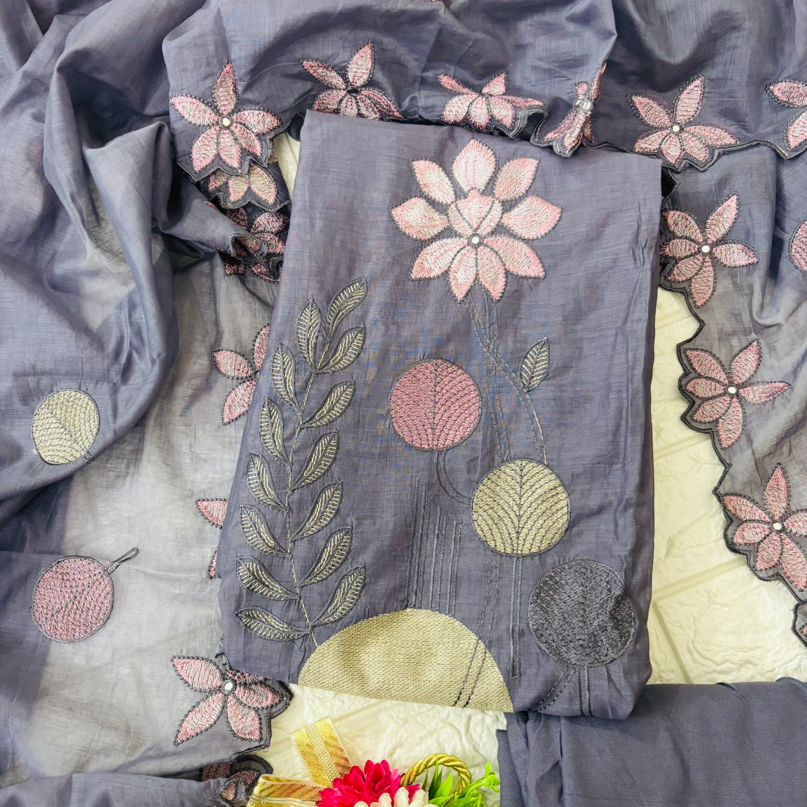 Embroidered Mul Chanderi Suit Set with Artistic Floral Design - Image 3