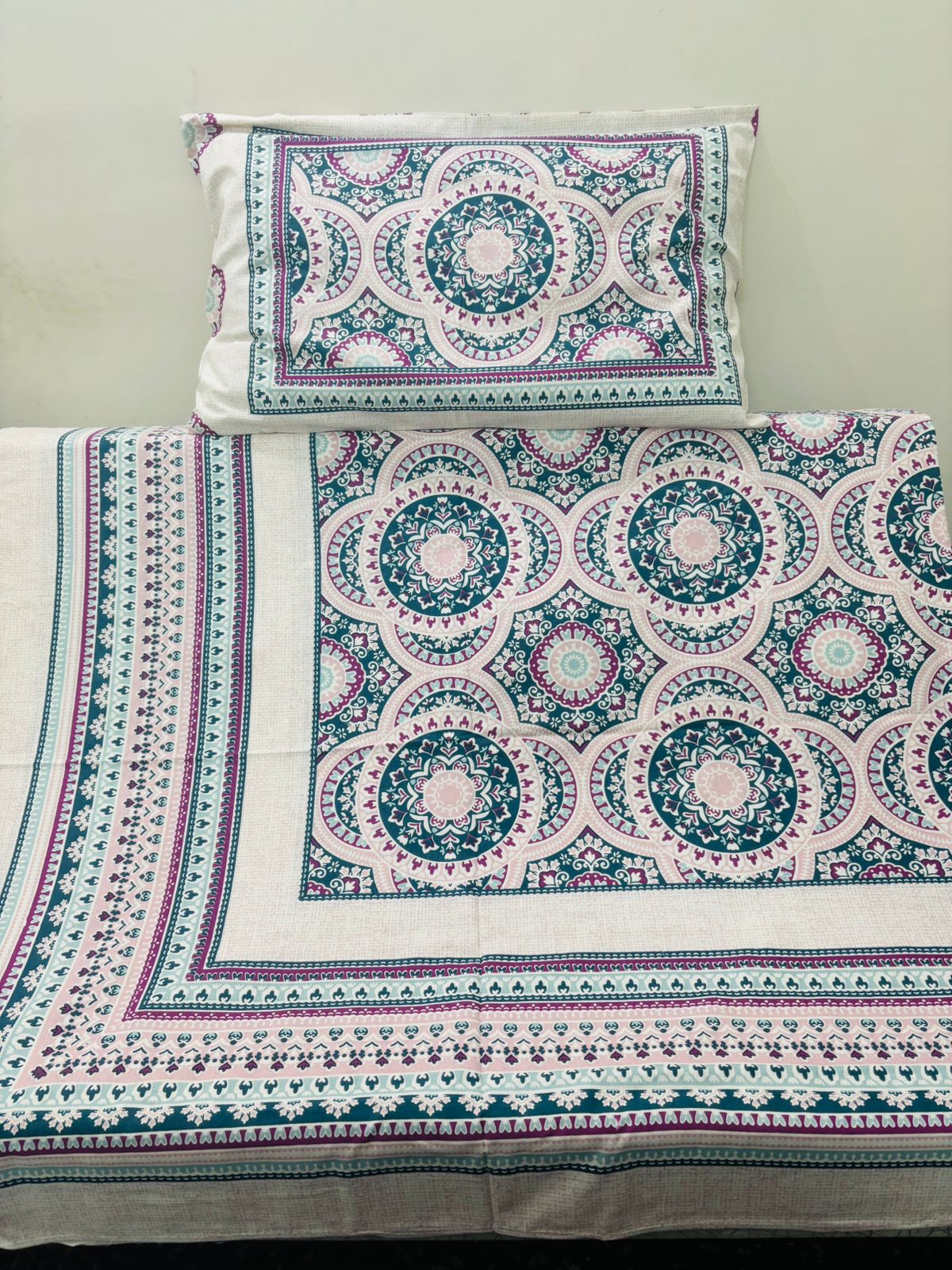 Ethnic Mandala Print Cotton Bedsheet Set