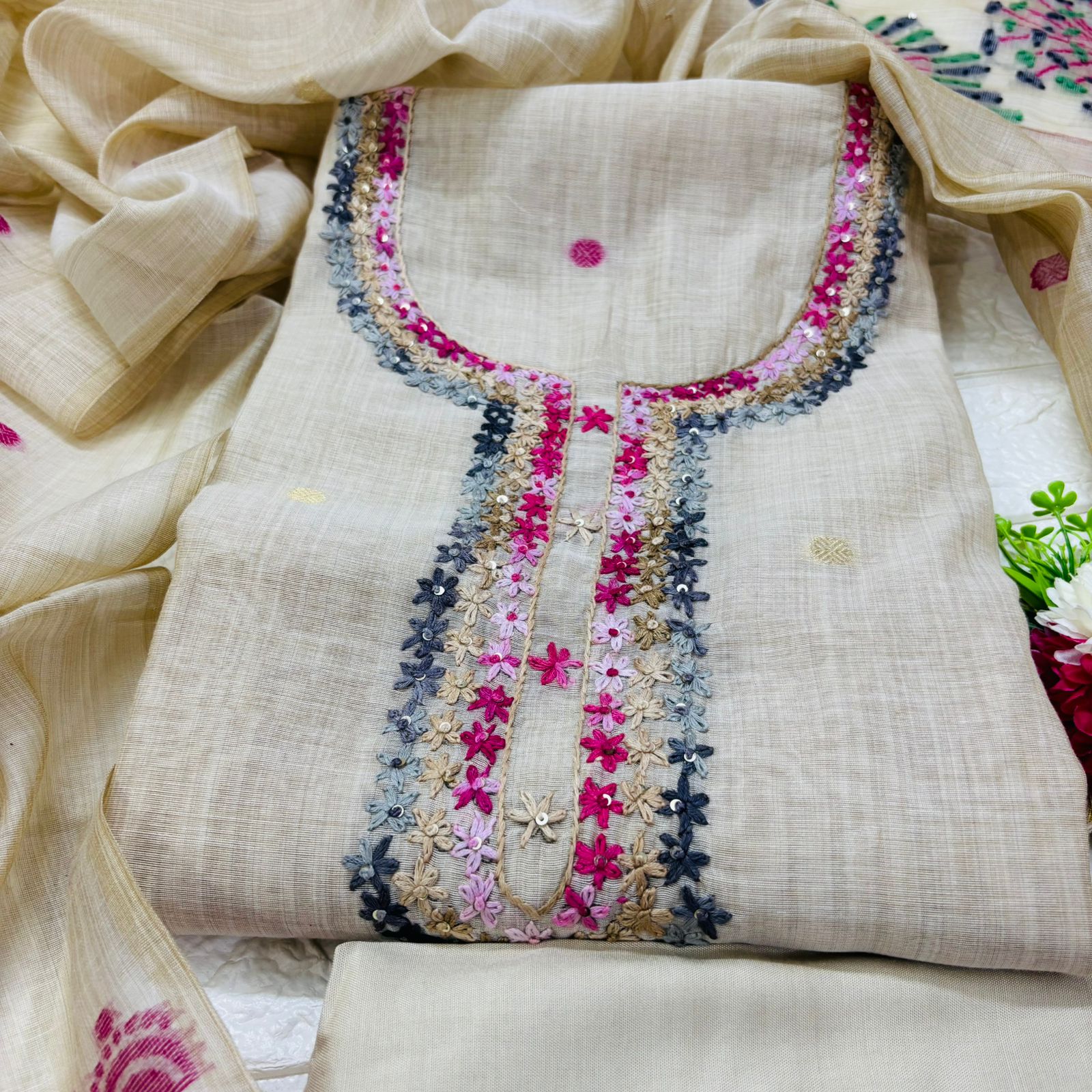 Floral Embroidered beige color maheshwari silk suit Set - Image 3