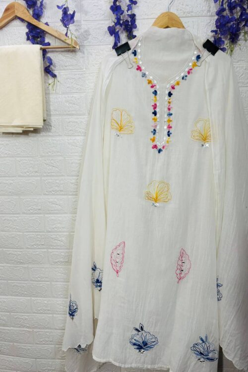 Off white Bloom Handwork Suit Set